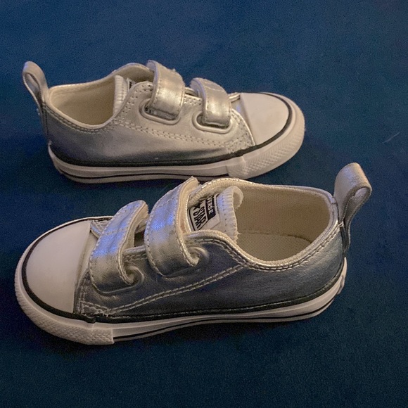 Converse All Star silver sneakers size6 💕 - Picture 6 of 7
